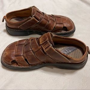 BORN MEN'S LEATHER FISHERMEN SLIP ON SHOES SANDALS 8